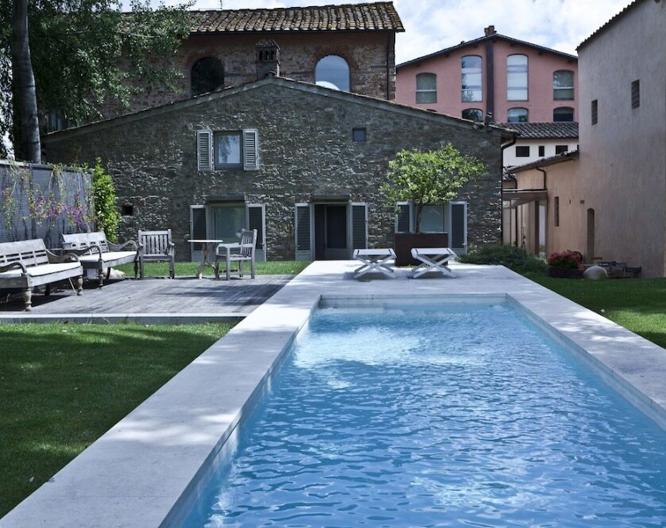 Riva Lofts Florence - Piscine