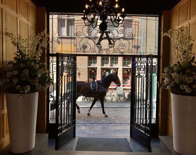 Dukes' Academie - Ausstattung