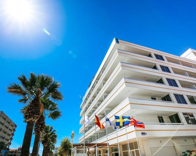 Coral Suites & Spa - Außenansicht