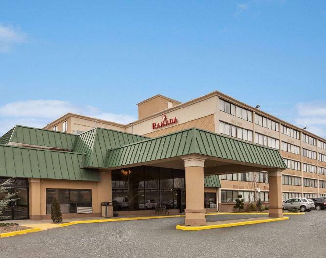 Ramada Rochelle Park/Paramus Area - Außenansicht