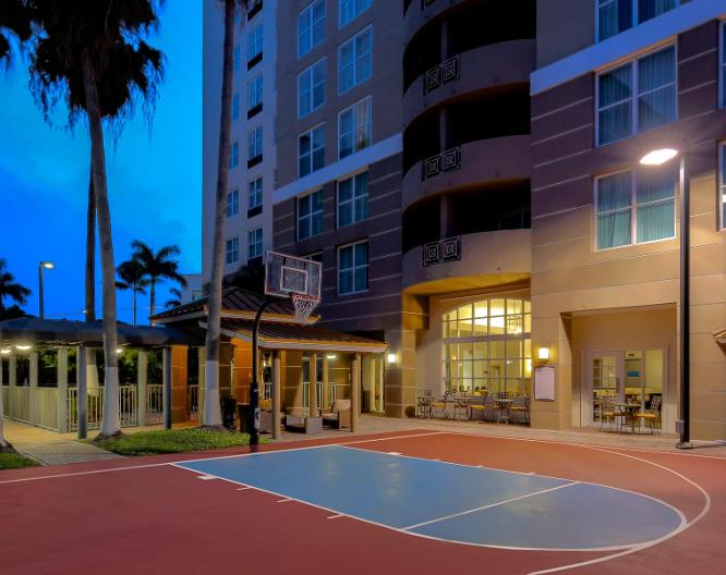 Staybridge Suites Miami Doral Area - Außenansicht