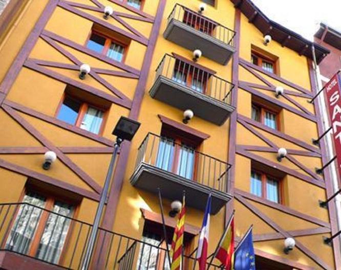 Sant Jordi - Außenansicht