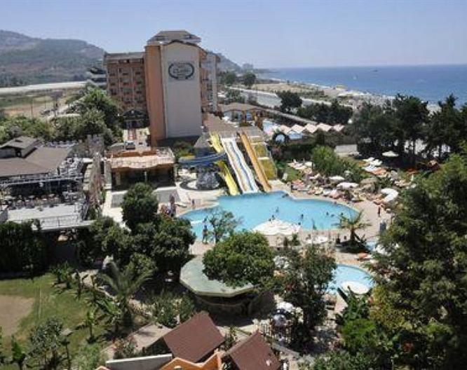 First Class - Außenansicht