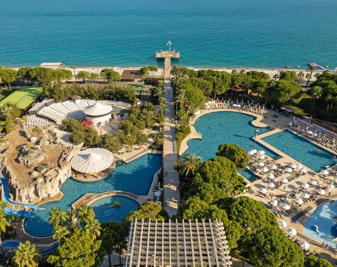 Dobedan World Palace Kemer - Außenansicht