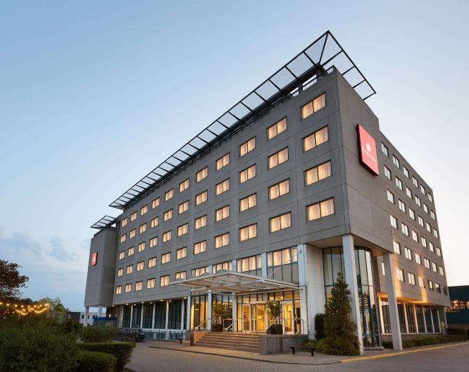 Ramada by Wyndham Amsterdam Airport Schiphol - Außenansicht