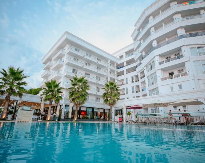 Klajdi Resort - Außenansicht
