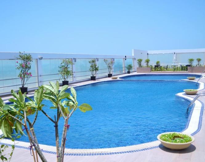 Nordic Palace & Spa - Pool