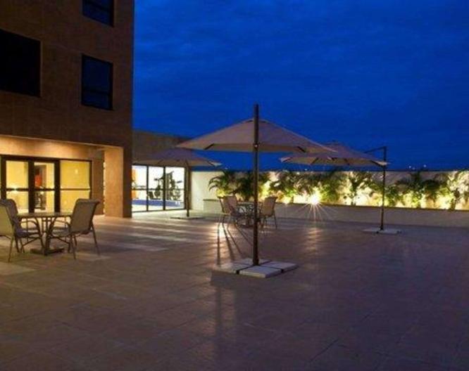 Quality Hotel Manaus - Außenansicht