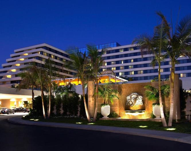 Renaissance Newport Beach Hotel - Außenansicht