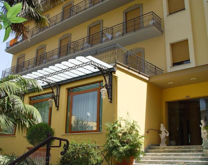 Zi' Teresa - Außenansicht