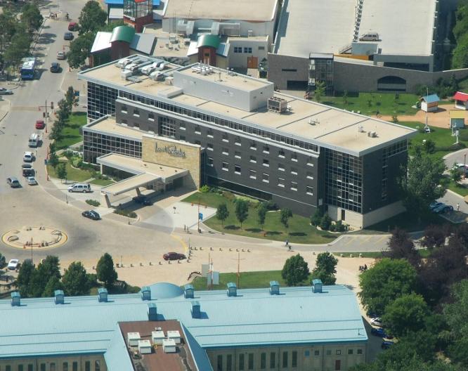 Inn At The Forks - Außenansicht