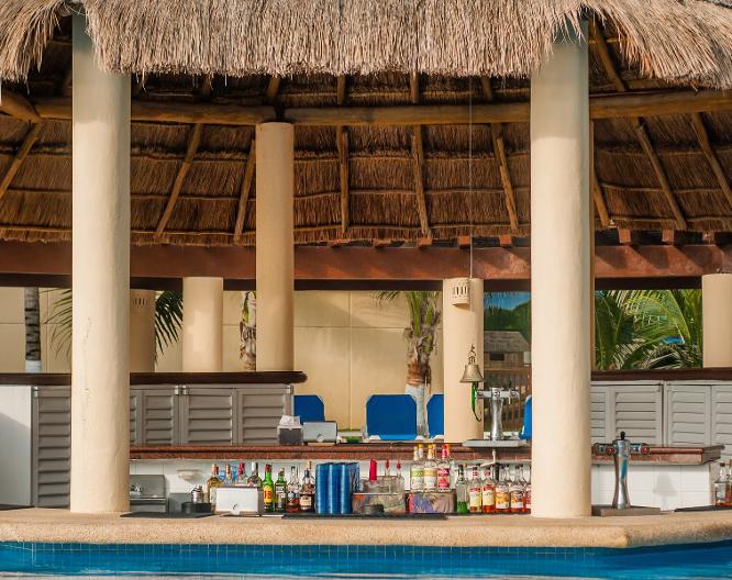 GR Solaris Cancun - Außenansicht