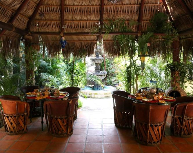 The Mexican Inn - Essen und Trinken