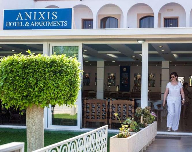 Anixis Hotel - Außenansicht