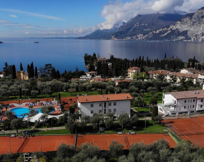 Club Hotel Olivi - Außenansicht