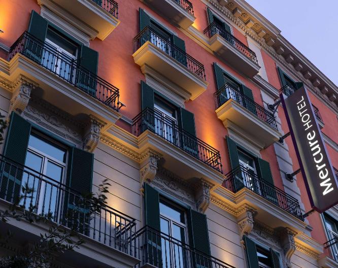 Mercure Napoli Centro Angioino - Außenansicht