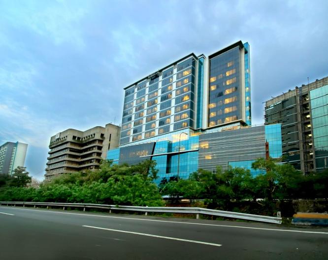 Vasaka Hotel Jakarta - Außenansicht