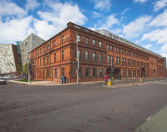 Titanic Hotel Belfast - Außenansicht