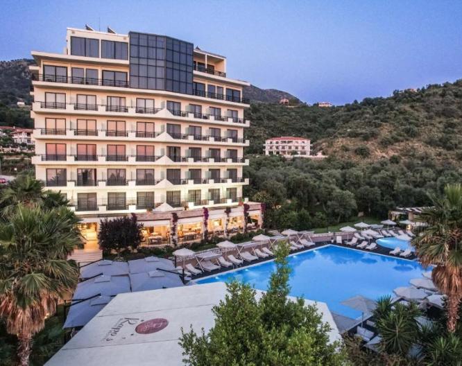 Rapos Resort Hotel - Außenansicht