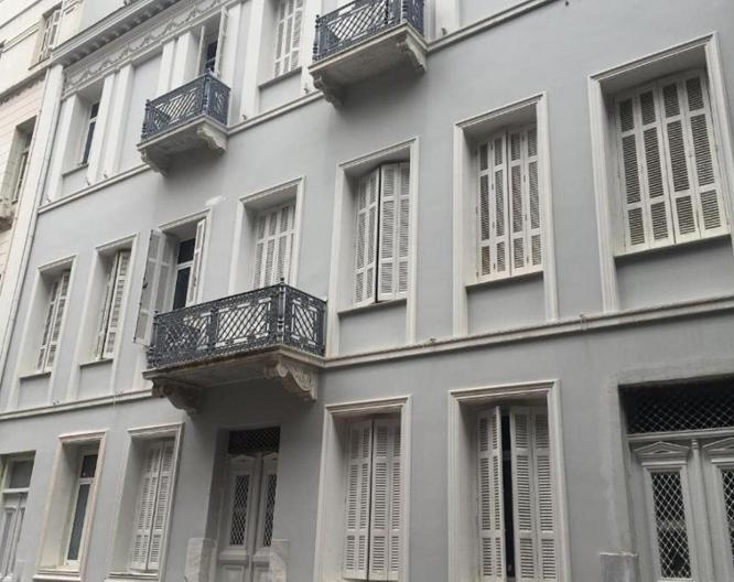 Art Suites Korai - Außenansicht
