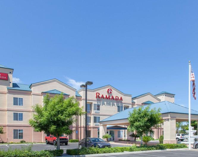 Ramada Fresno Northwest - Außenansicht