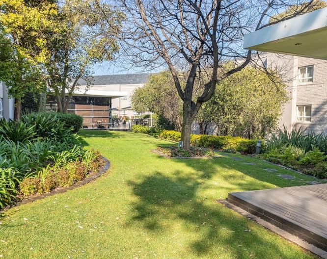 City Lodge Johannesburg Airport - Barbara Road - Landschaft