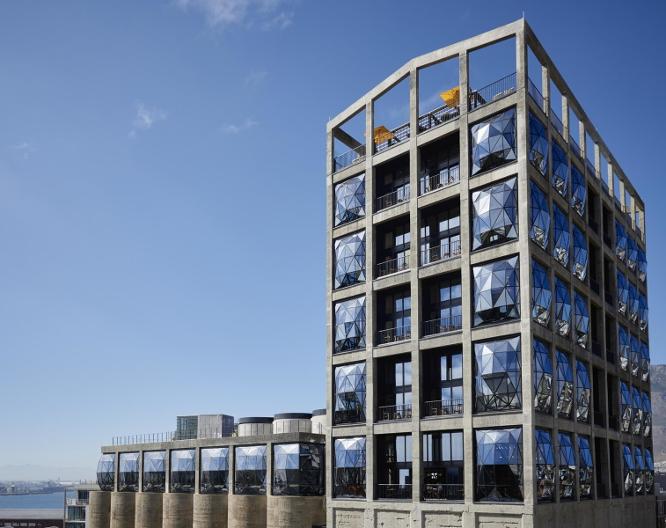 The Silo - Außenansicht