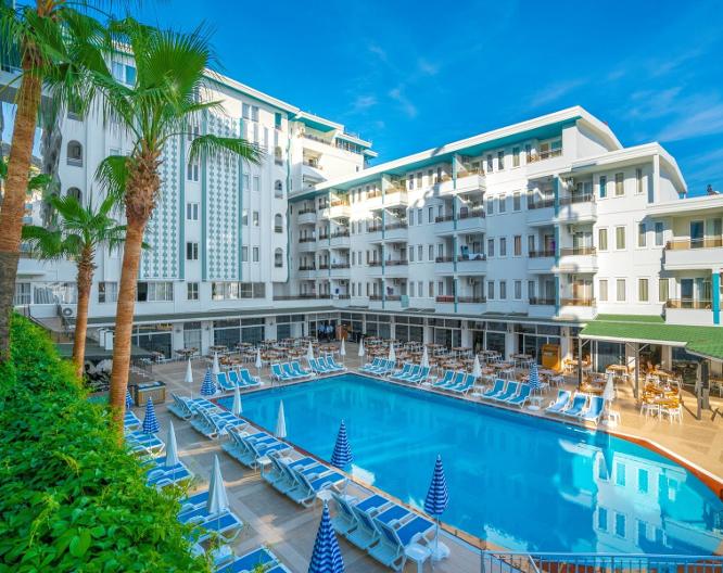 Hotel Blue Star - Außenansicht