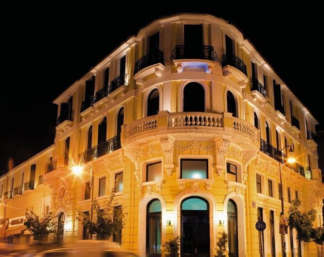 Arni Historic Hotel Domotel - Außenansicht