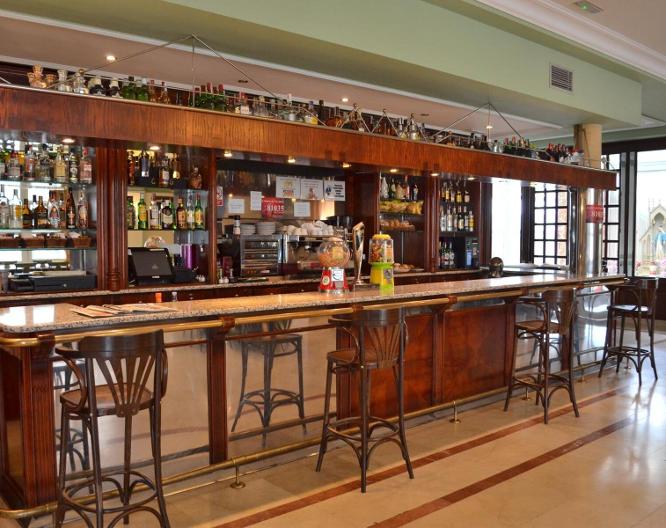 Hotel Camino de Santiago - Außenansicht