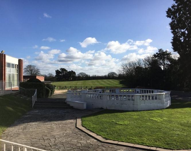 Hallmark Hotel Stourport Manor - Außenansicht