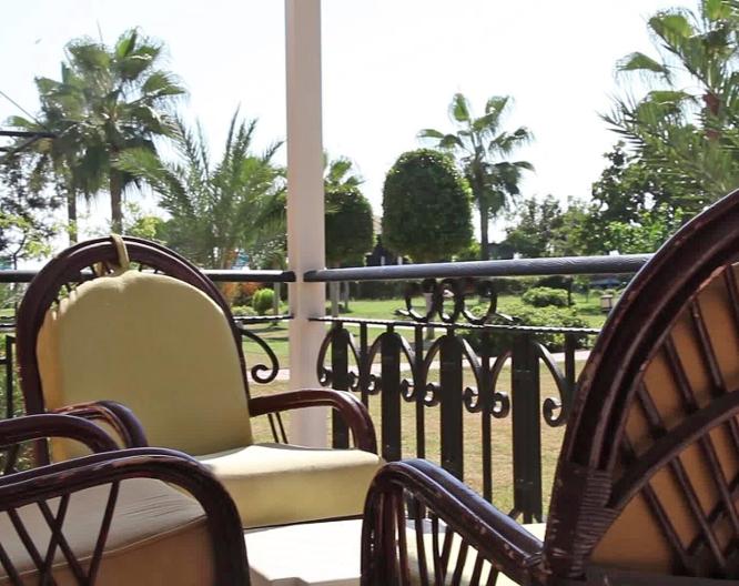 Clover Magic Garden Beach Hotel - Außenansicht