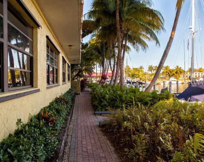 Marina del Mar Resort & Marina - Außenansicht