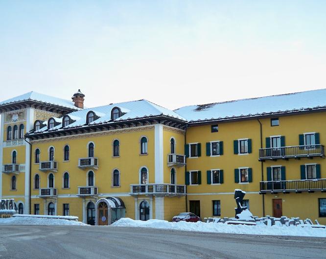 Grand Hotel Astoria - Außenansicht