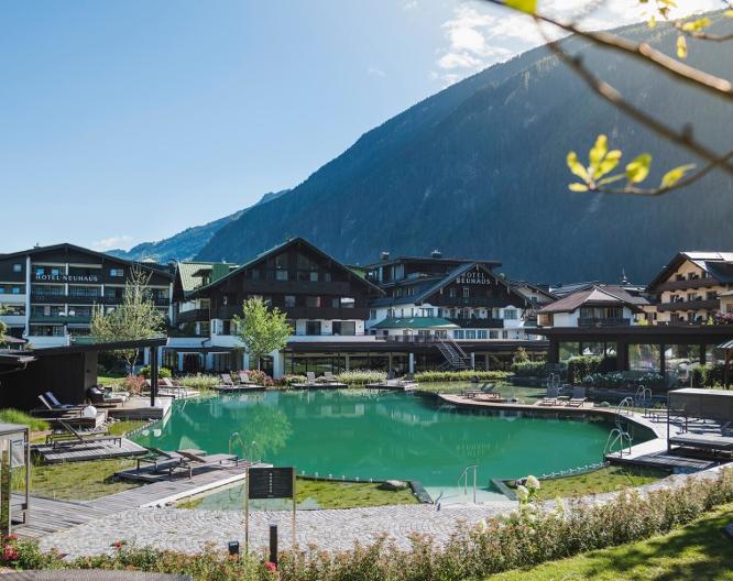 Neuhaus Zillertal Resort - Außenansicht