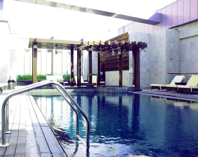 The Leela Hotel - Pool