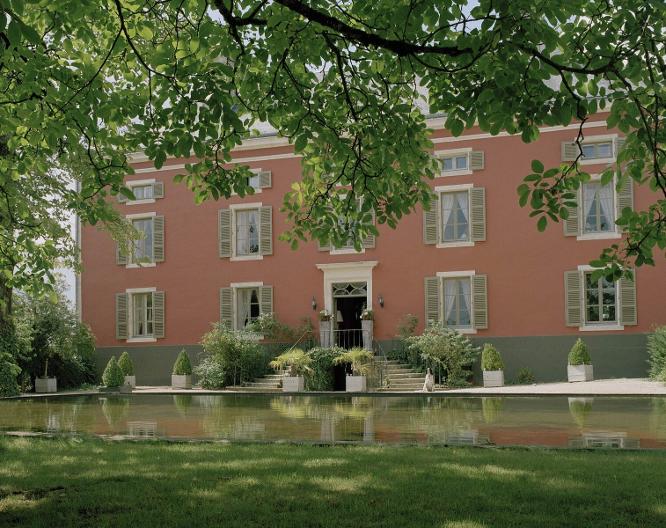 Chateau de Courban & Spa - Außenansicht