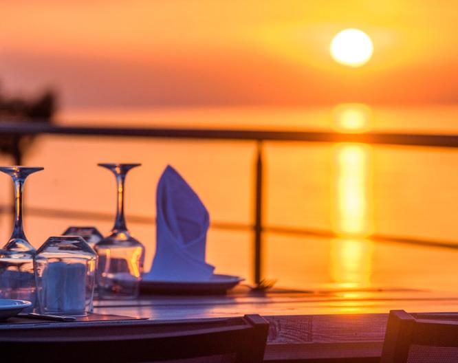 Hotel Poseidon - Landschaft