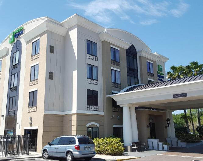 Holiday Inn Express & Suites Tampa -USF-Busch Gardens - Vue extérieure