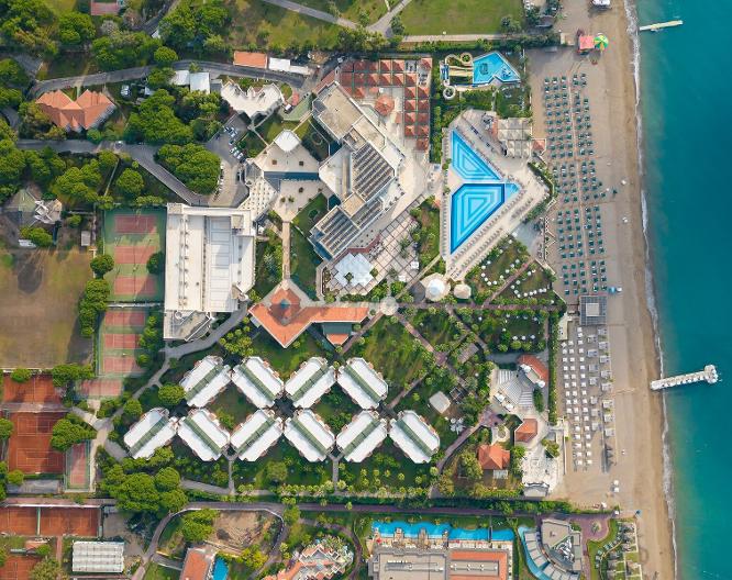 Adora Hotel & Resort - Außenansicht