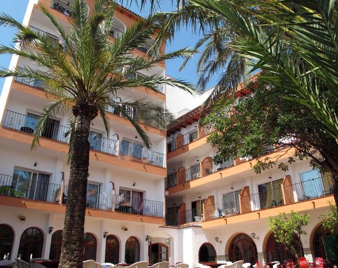 Hotel Comarruga Platja - Außenansicht