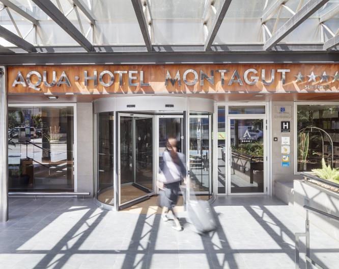 Aqua Hotel Montagut Suites - Außenansicht