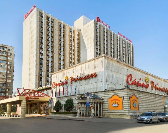 Ramada by Wyndham Sofia City Center - Außenansicht