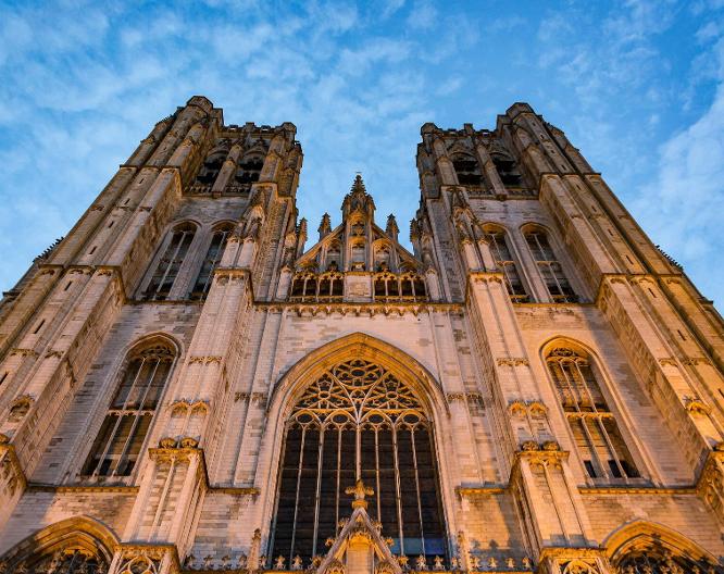 Pullman Brussels Centre Midi - Außenansicht