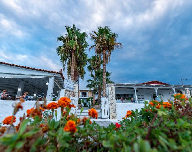 Agamemnon Beach Hotel - Außenansicht