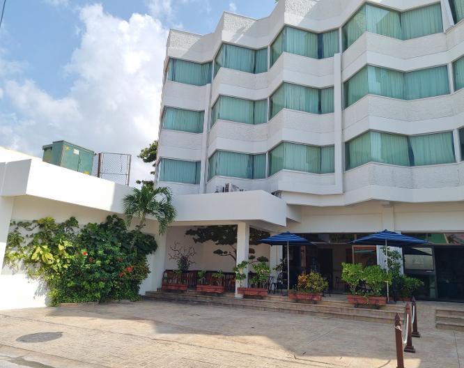 Hotel Plaza Cozumel - Außenansicht
