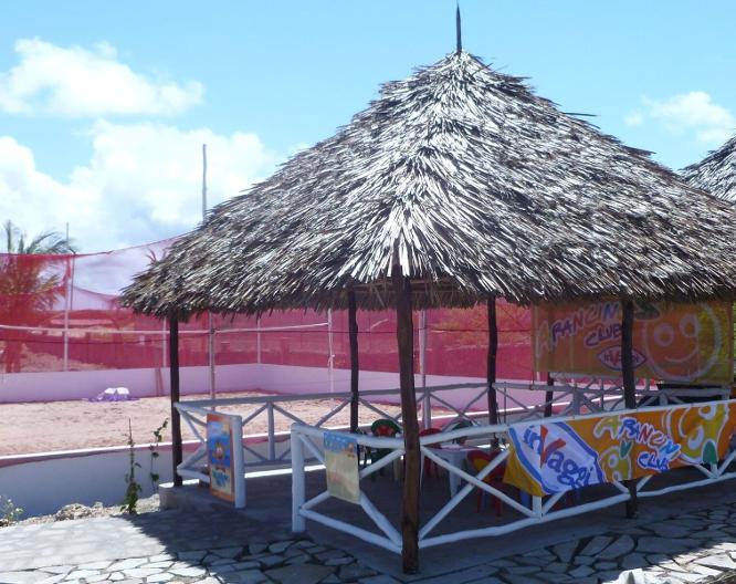 Jumbo Watamu - Außenansicht