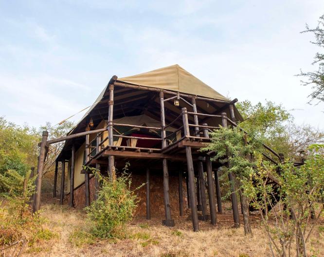 Kirawira Serena Camp - Außenansicht