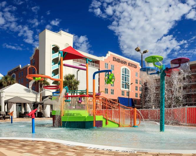 Embassy Suites by Hilton Orlando Lake Buena Vista Resort - Außenansicht