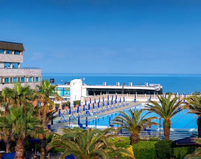 Grand Hotel Continental - Außenansicht
